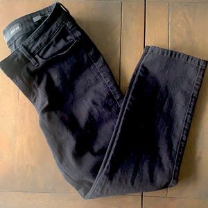 Guess mid rise crop skinny jeans in black